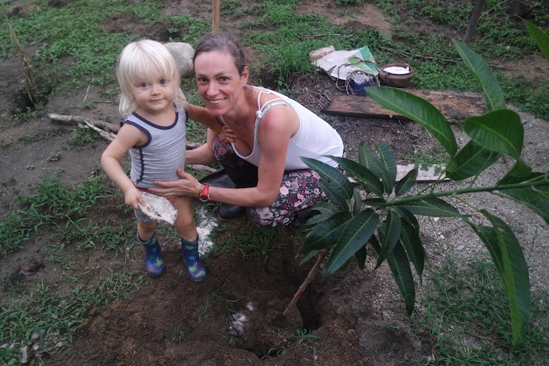 Nele and Boris just planted the first tree in Finca Carpe Diem - many more to follow